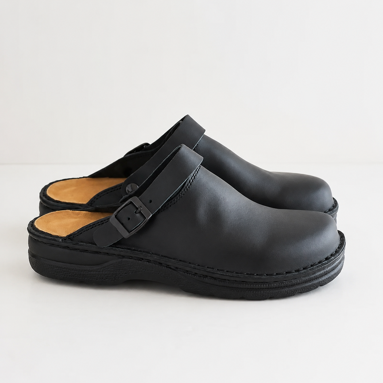 Men’s Slip-On Summer Clogs – Casual Comfort
