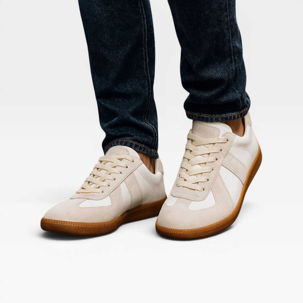 Men’s Casual Trainers – Retro Style Lace-Up Shoes